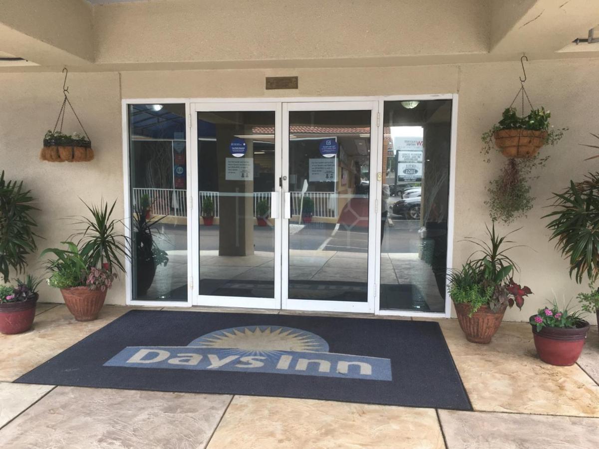 Days Inn By Wyndham Port Charlotte Town Center Екстер'єр фото