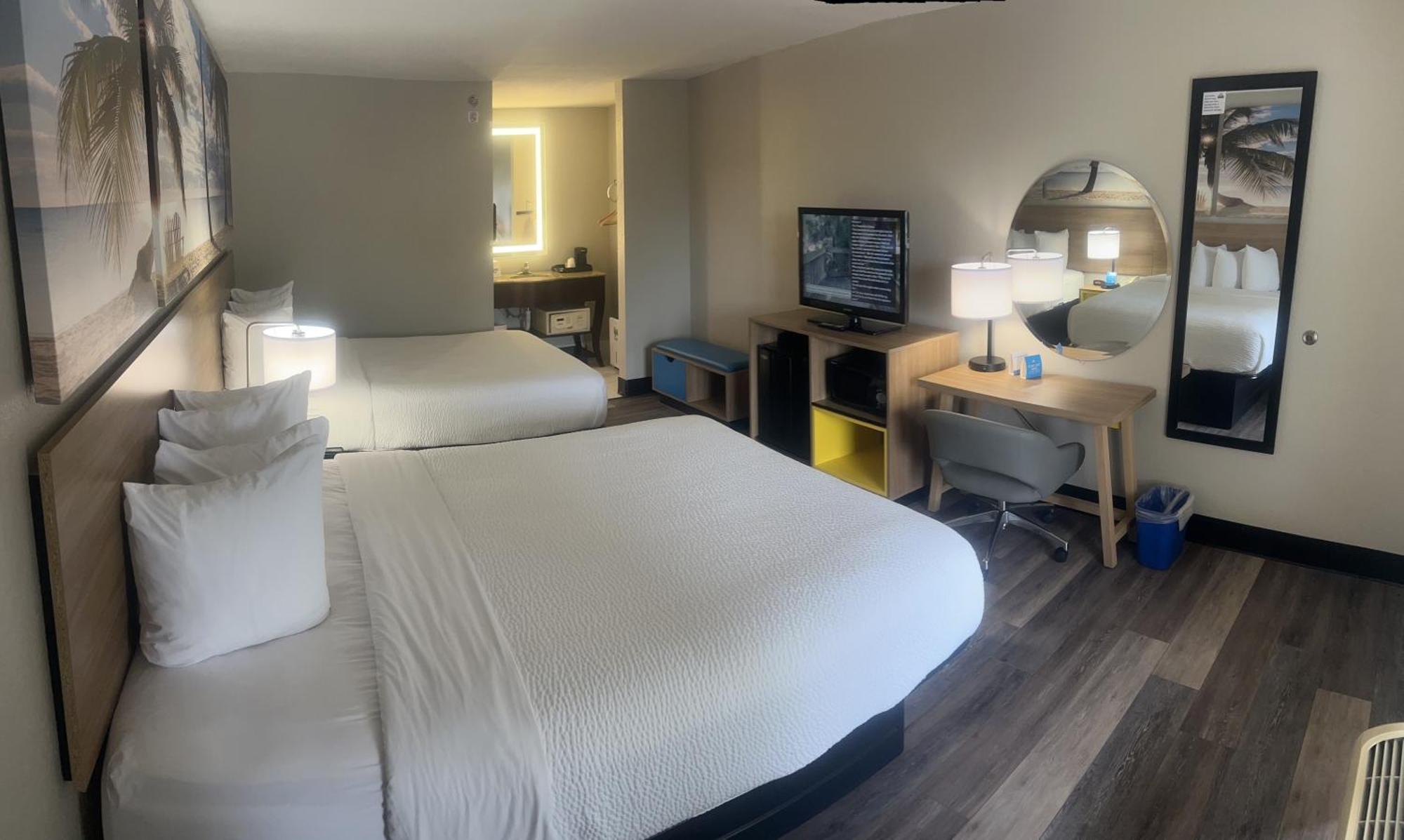 Days Inn By Wyndham Port Charlotte Town Center Екстер'єр фото