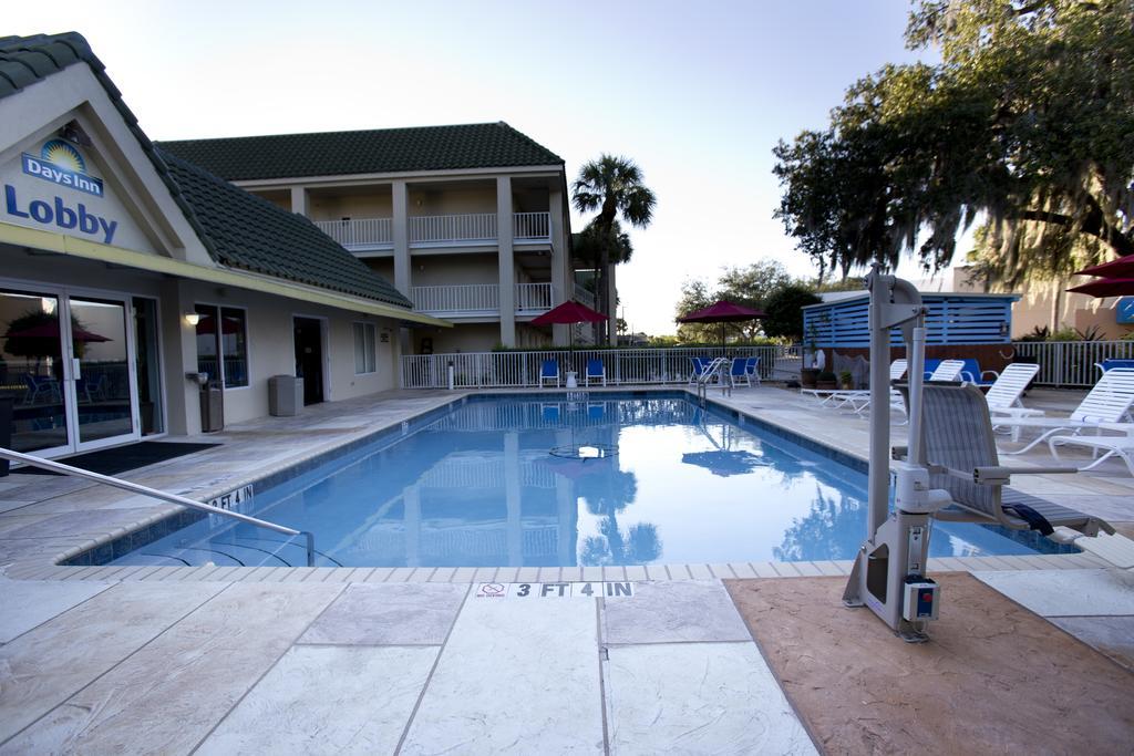 Days Inn By Wyndham Port Charlotte Town Center Екстер'єр фото