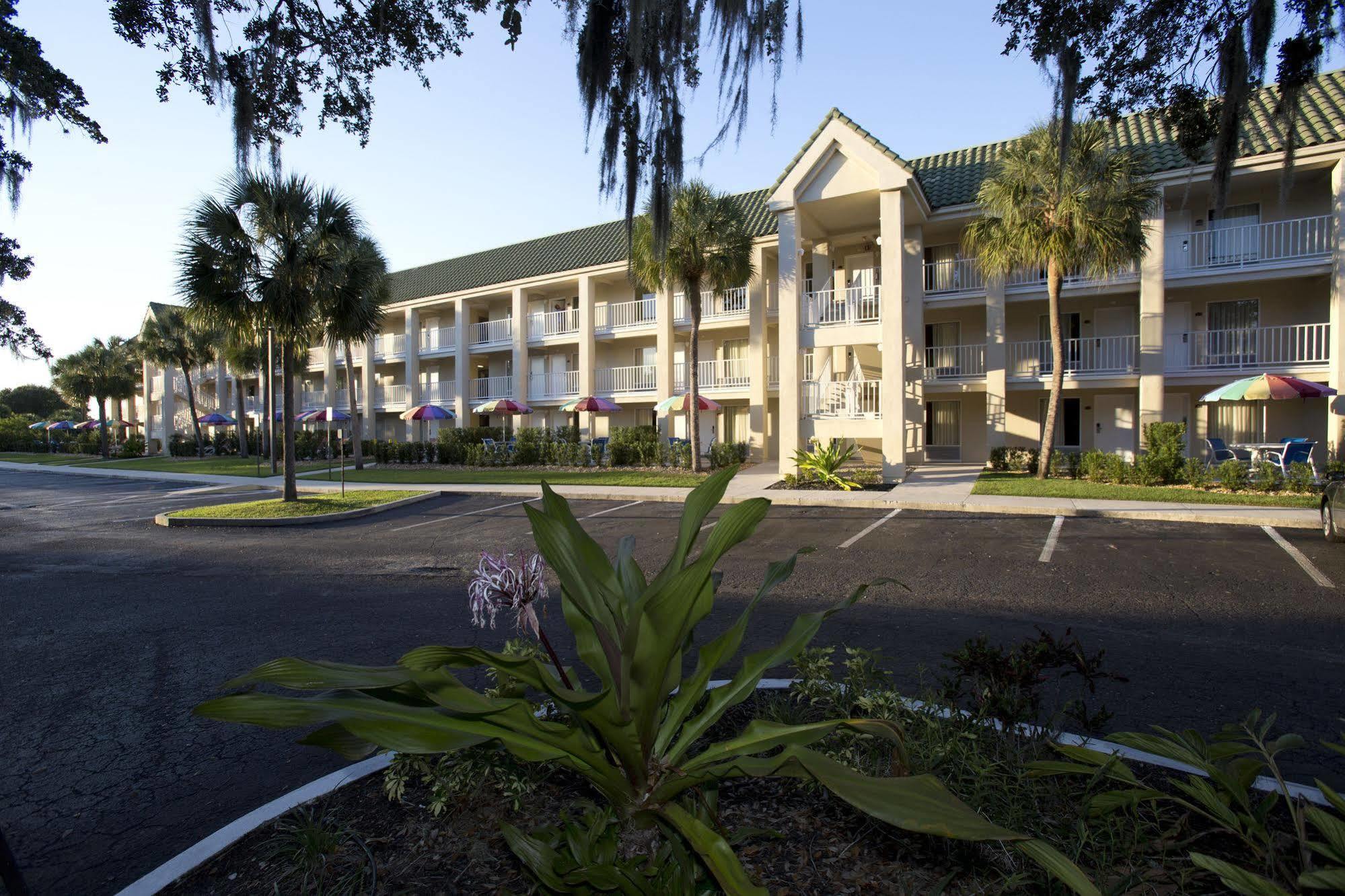 Days Inn By Wyndham Port Charlotte Town Center Екстер'єр фото
